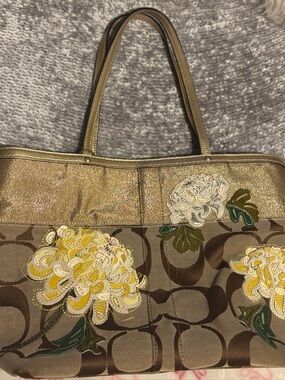 Coach Floral Appliqué logo satchel shoulder bag Gold & logo design leather trim